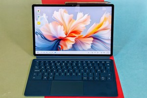 Lenovo Yoga Tab Plus im Test: Großes Tablet mit Tastatur und Stift