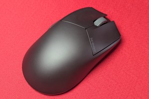 Be Quiet Dark Perk Ergo im Test: Leichte Gaming-Maus für Egoshooter 