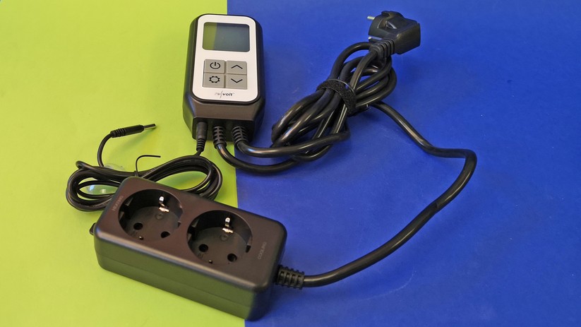 Steckdosenleisten und Adapter: Eine Steckdosenleiste mit Temperatursteuerung für Heizlüfter und Klimageräte.