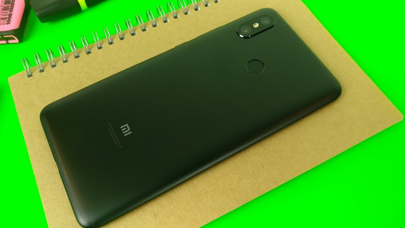 Das Mi Max 3 steckt in einem gut verarbeiteten Metallgehäuse.