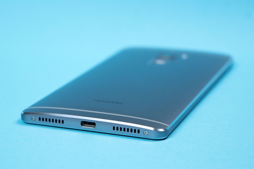 HUAWEI Mate S – microUSB