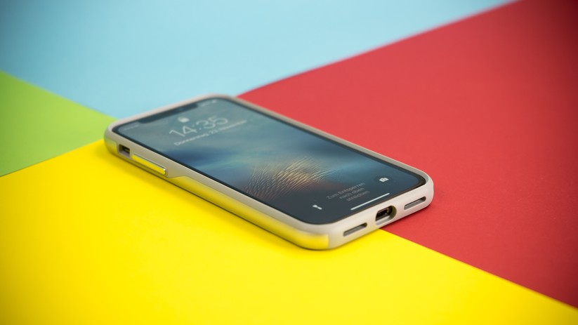 iPhone X: Moshi vesta