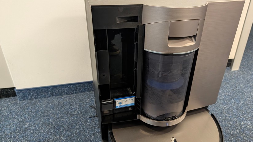 Ecovacs Deebot X11 Omni Cyclone – Bilderstrecke
