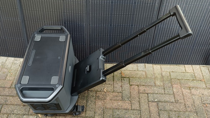 Ugreen Powerroam 2200