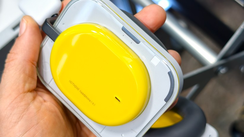 Nothing Headphone A Bilder