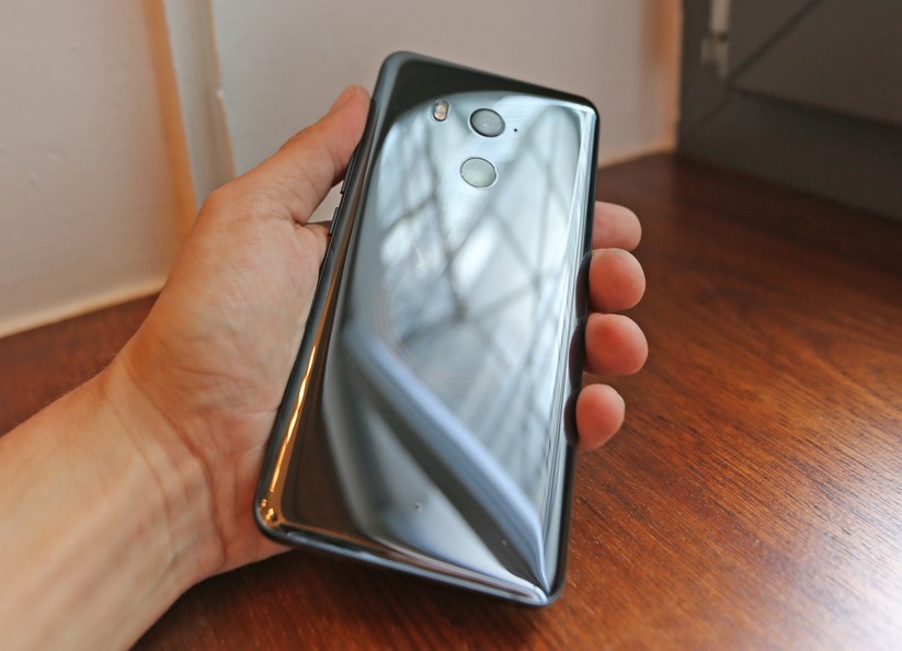 Touch-Sense, sexy Gehäuse und Top-Hardware zeichnen das U11 Plus aus.