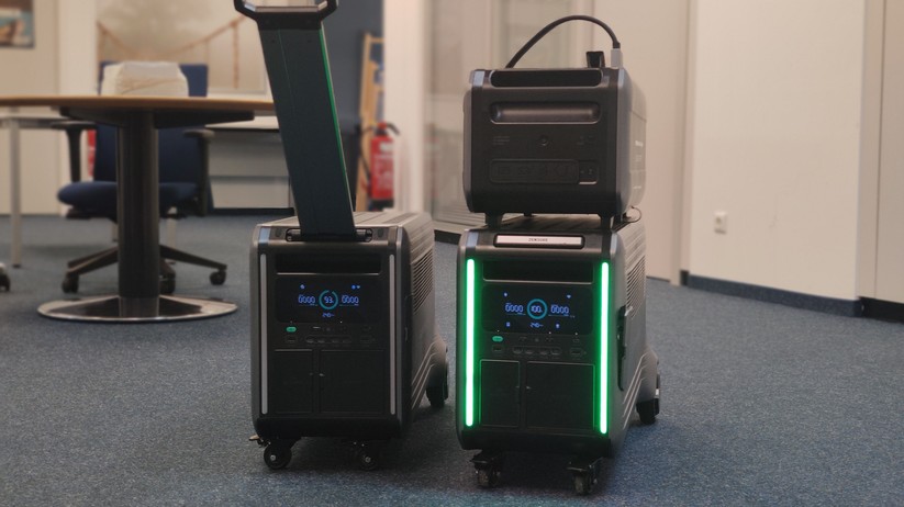 Wer zwei Zendure Superbase V6400 im Einsatz hat, kann mit acht Zusatzakkus die Gesamtkapazität auf 64 kWh erweitern. Dieser Luxus an Stromversorgung kostet allerdings etwa 60.000 Euro.