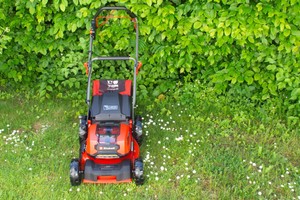 Akku-Rasenmäher Einhell Professional GP-CM 36/47 S Li BL mit Antrieb & 4 Akkus