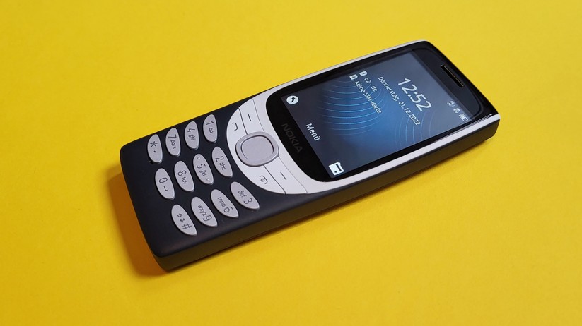 Nokia 8210 4G