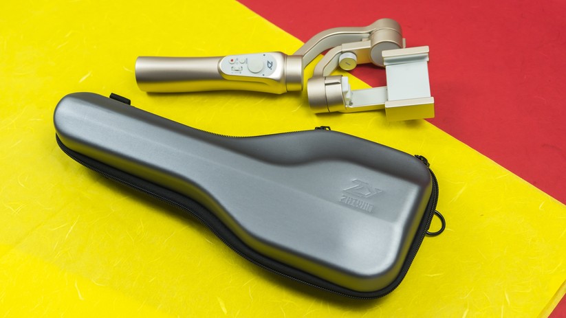 Die mitgelieferte Tasche sorgt für einen sicheren Transport des Smooth Q.