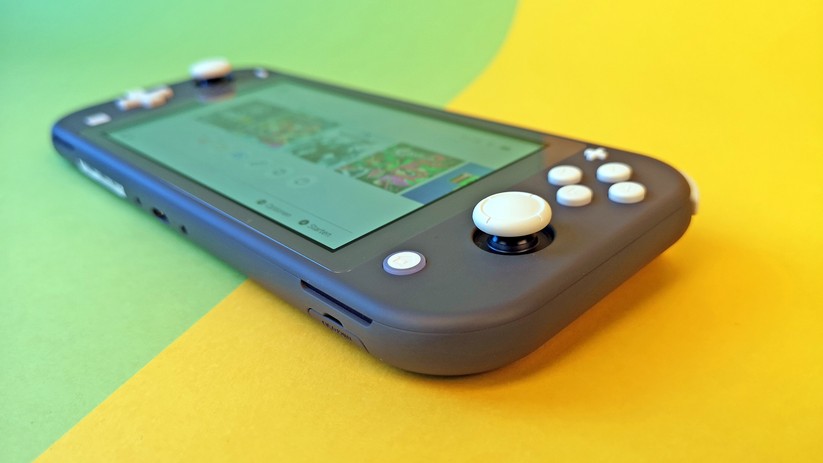 Das Gehäuse ist griffig und die Verarbeitung sehr hochwertig.