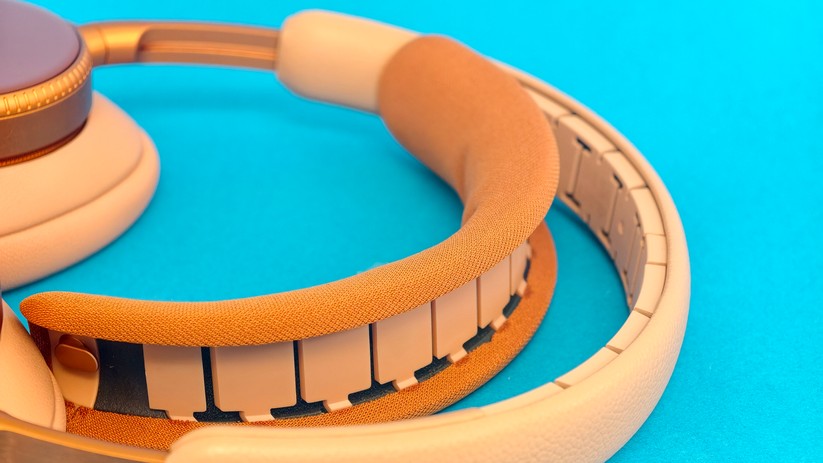 Bang & Olufsen Beoplay H100