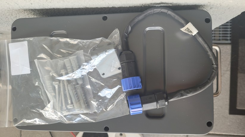  Stromspeicher mit 1 bis 6 kWh, auch als mobile Powerstation nutzbar