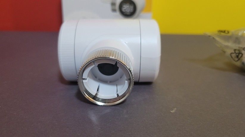  Dank Matter und Thread ist das smarte Heizkörperthermostat kompatibel mit vielen Smart-Home-Zentralen.