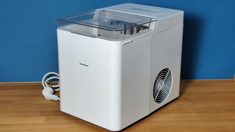 Die Eiswürfelmaschine Silvercrest SEMK 105 B2 von Lidl