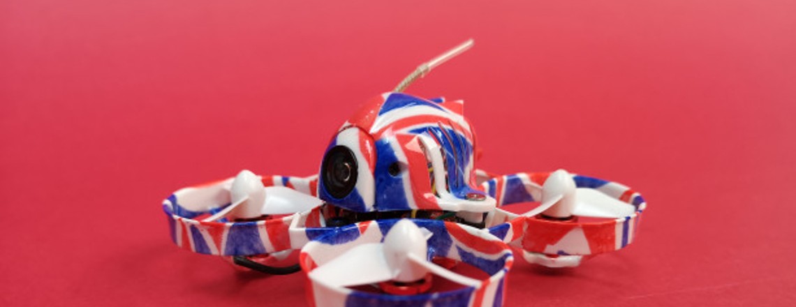 Mini-Drohne Eachine UK/US65 im Test: 1s brushless für drinnen