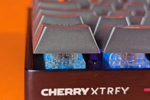 Cherry Xtrfy MX 8.2 Pro TMR Wireless im Test: Starke Gaming-Tastatur mit Glitter