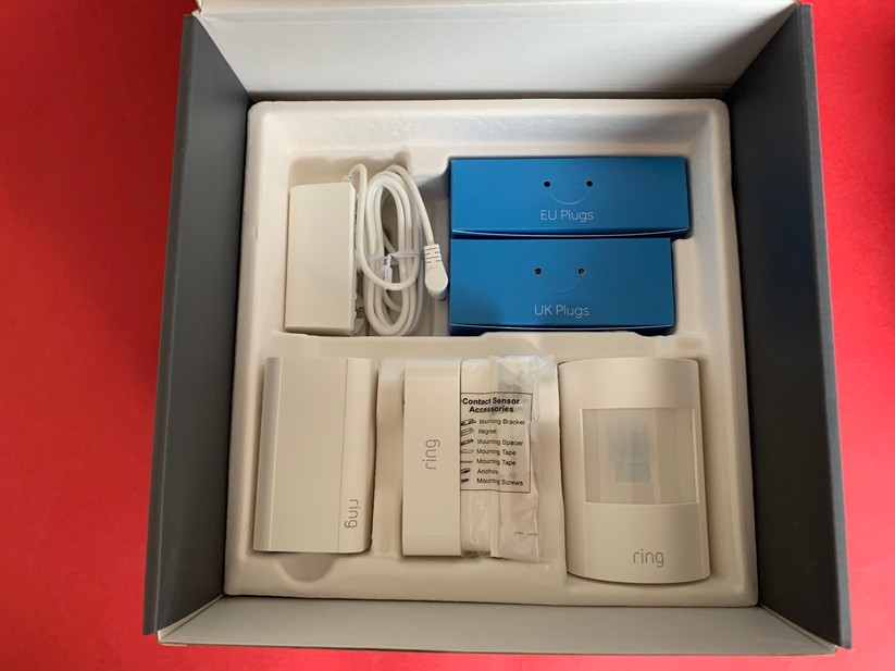 Die Verpackung ist extrem gut durchdacht und der Inhalt gut beschriftet.