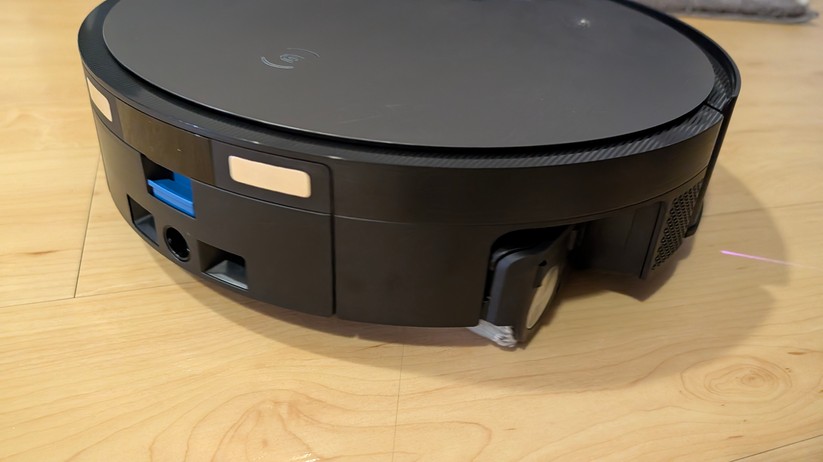 Ecovacs Deebot X11 Omni Cyclone – Bilderstrecke