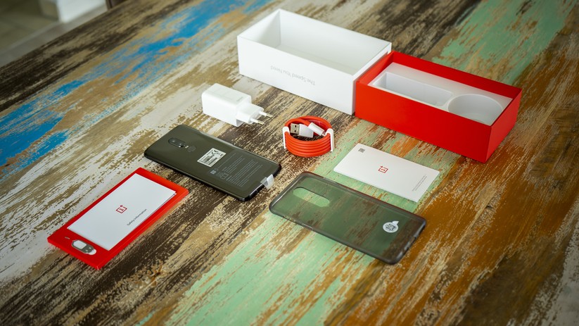 Lieferumfang beim Oneplus 6