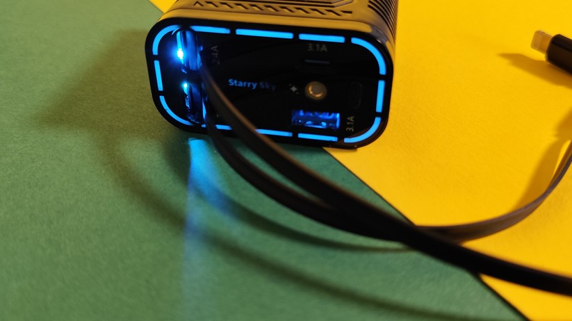AmazeFan 4-in-1 USB-Ladegerät für den Zigarettenanzünder