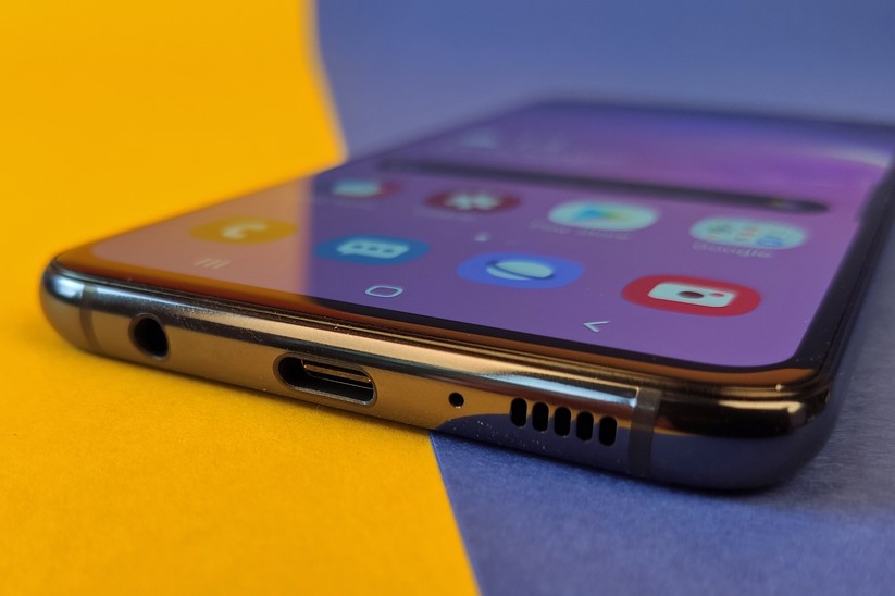 Guter Lautsprecher und 3,5-Millimeter-Klinkenanschluss.