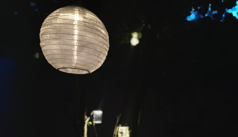 Ein Solar-Lampion in Aktion. 