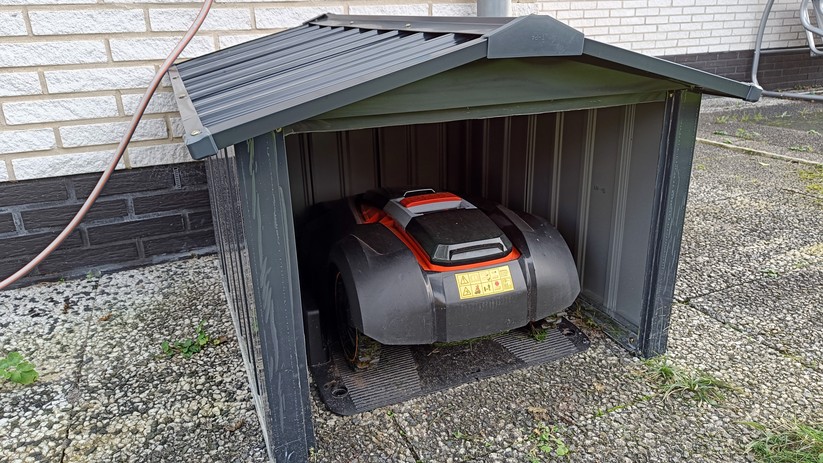 Nach getaner Arbeit fährt Alfred dorthin, wo er in zahllosen Stunden auch entwickelt wurde: in die Garage