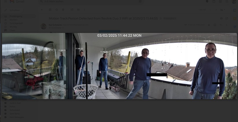 Mit der sogenannten Bewegungsspur montiert die Duo 3 die Bewegung einer Person über einen bestimmten Zeitraum in ein Bild. Damit spart man sich das Anschauen eines Videos, um den zurückgelegten Weg eines Eindringlings zu erfassen.