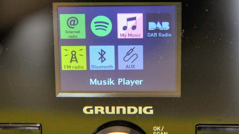 Das Display wirkt auf diesem Bild gut, ist es aber nicht.