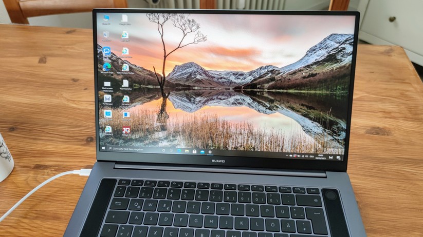 Huawei MateBook D16
