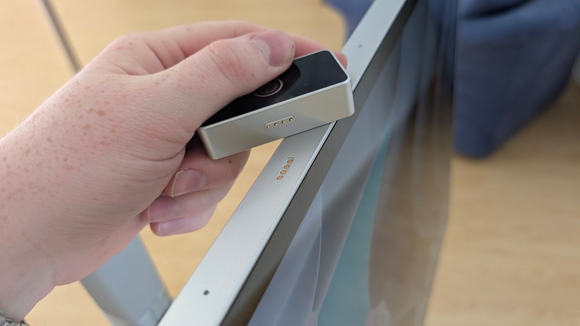 LC-M32S4K „Next2U“ – abnehmbare, magnetische Webcam