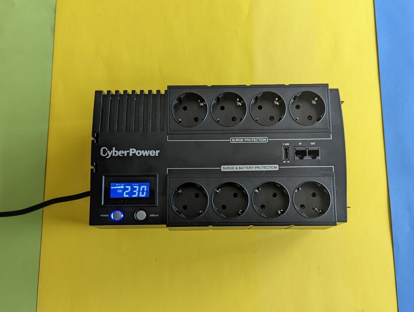 Cyberpower Brics LCD BR700ELCD