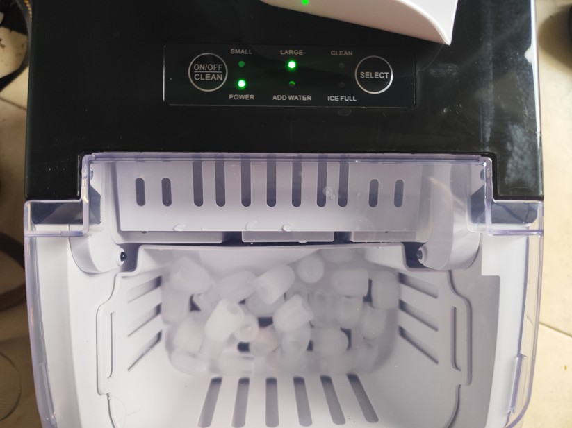 Eiswürfelmaschine Sweetcrispy