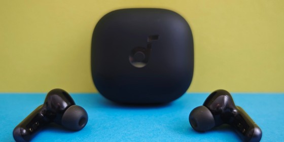 Anker Soundcore P40i