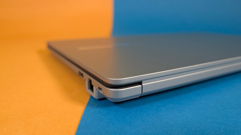 Asus Expert Book PM1 – Bilderstrecke