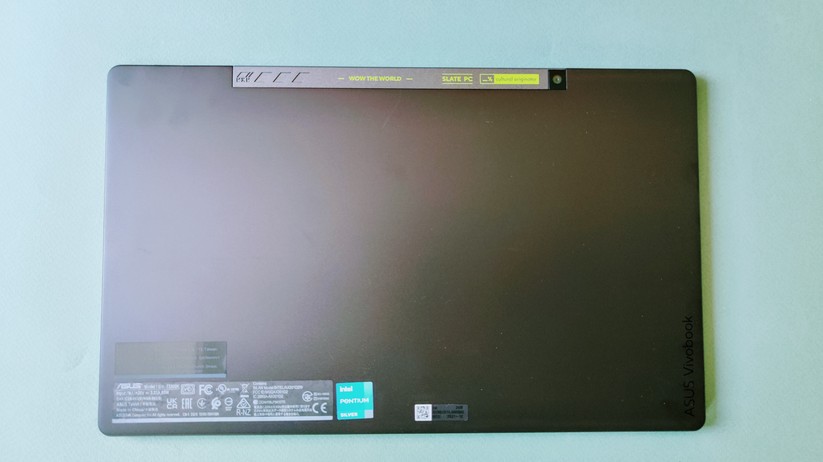 ASUS Vivobook 13 Slate OLED