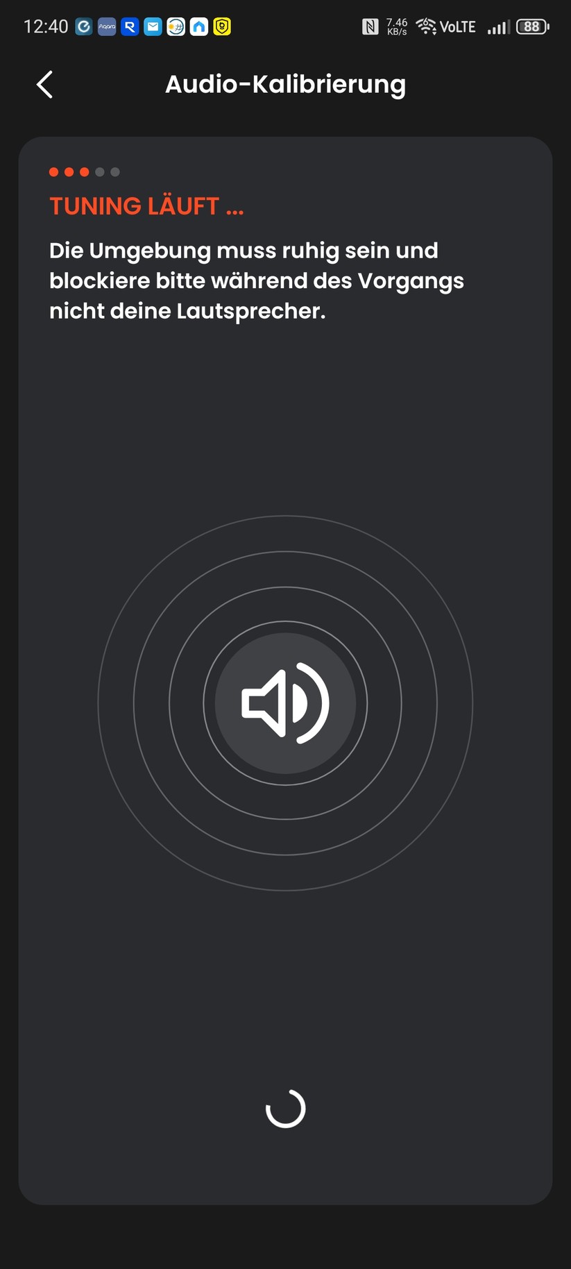 Die App JBL One bietet nicht nur umfangreiche Hilfen zur Abstimmung und Aufstellung der Soundbar, sondern integriert auch zahlreiche Streamingdienste.
