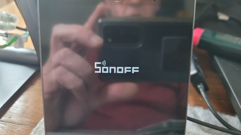 Sonoff NSPanel Pro: 4-Zoll-Touch-Display zur Steuerung von Smart-Home-Komponenten