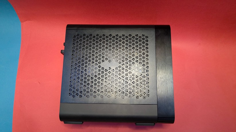 Zotac ZBox Magnus One – Bilderstrecke