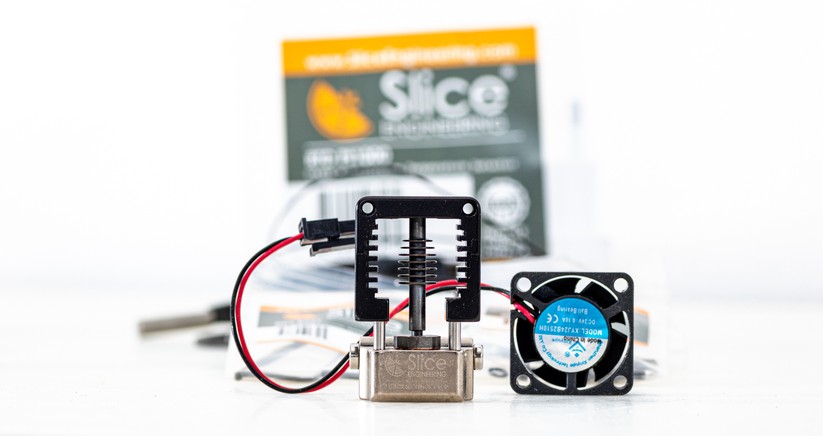 Slice Engineering Hot End Lüfter Label und Bondtech