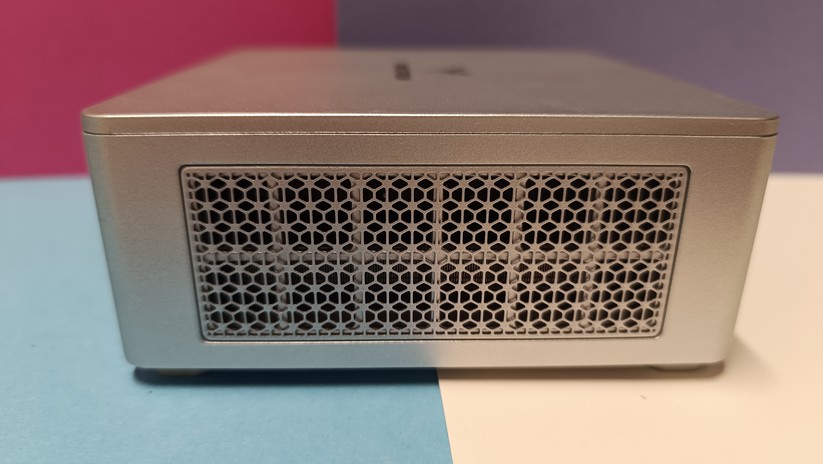 Minisforum UM870 Slim – Bilderstrecke
