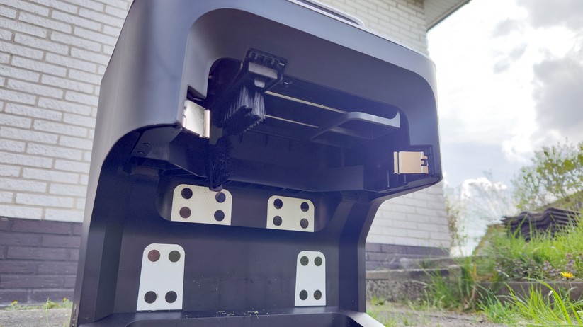 Ecovacs Goat G1