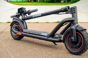  Der E-Scooter mit dem Knick-Trick