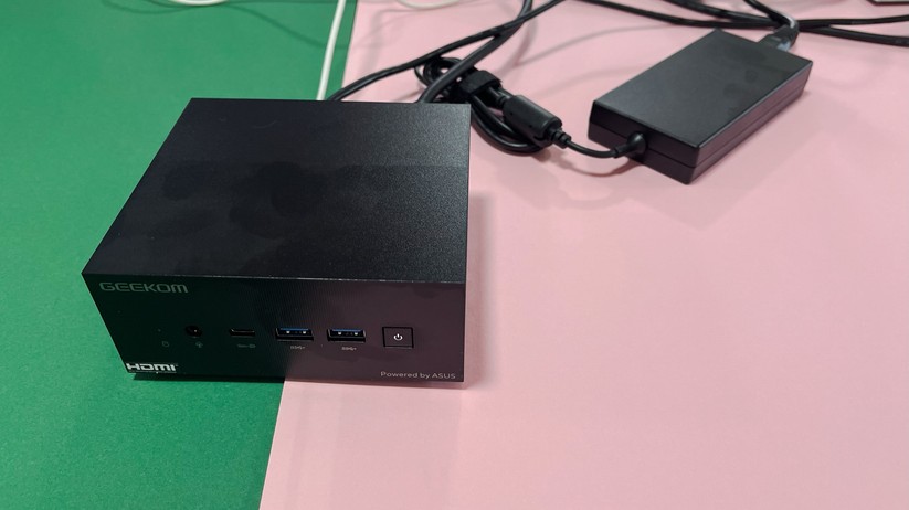 Geekom AS 6 Mini-PC 