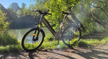 Fafress F26 Pro: City-E-Bike mit 26"-Bereifung, Tiefeinsteiger, App, Bremslicht