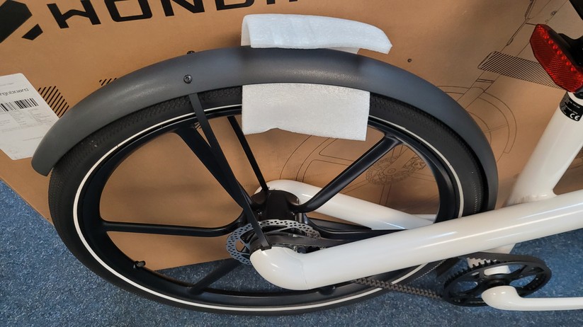Honbike Uni 4: Lieferumfang und Aufbau
