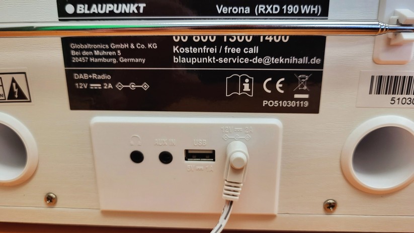 Retro-Radios und Bluetooth-Lautsprecher