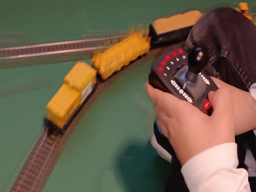 ... die ein wenig an einen Joystick für die Carrera-Bahn erinnert ...