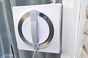  Fensterputzroboter mit Akku und Station